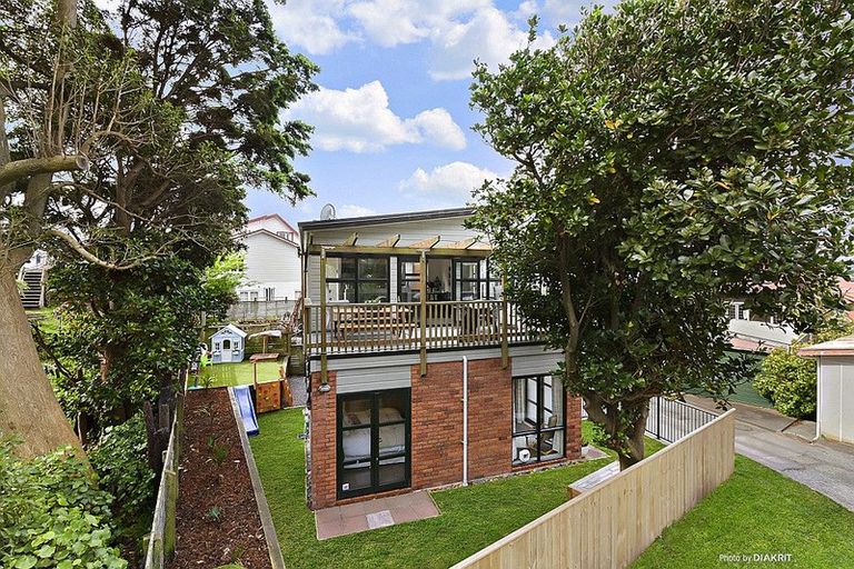 Photo of property in 9c Tavistock Road, Melrose, Wellington, 6023