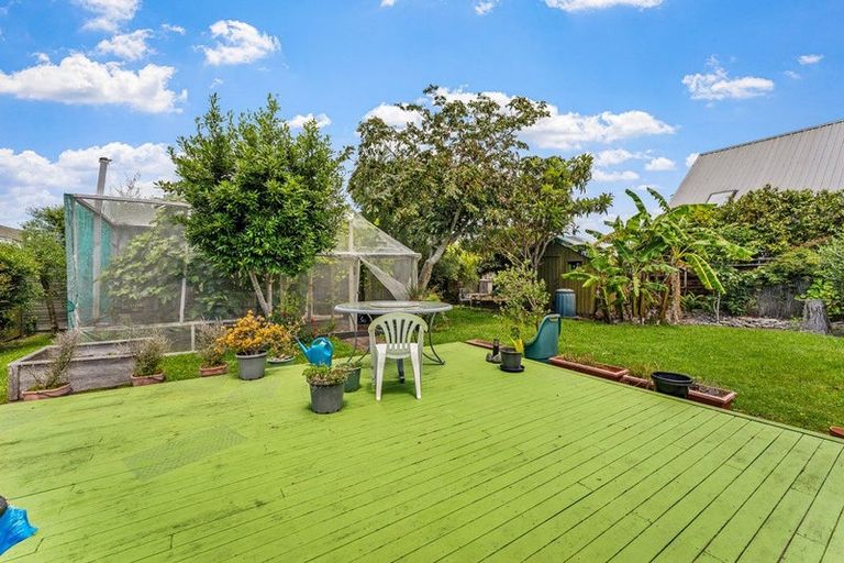 Photo of property in 12 Riverside Road, Orewa, 0931