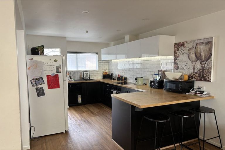 Photo of property in 1/10 Mangaroa Hill Road, Maoribank, Upper Hutt, 5018