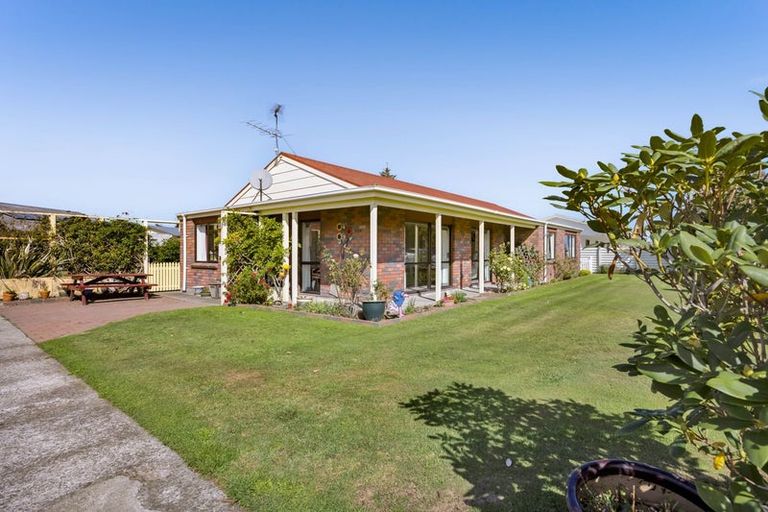 Photo of property in 21 Robson Street, Normanby, Hawera, 4614