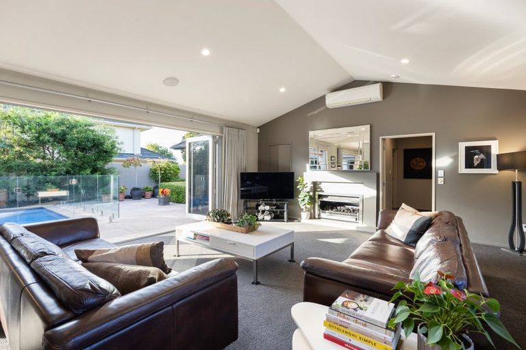 Photo of property in 9 The Esplanade, Huntington, Hamilton, 3210