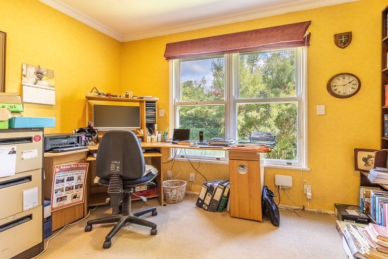 Photo of property in 8 Kohekohe Road, Waikanae, 5036