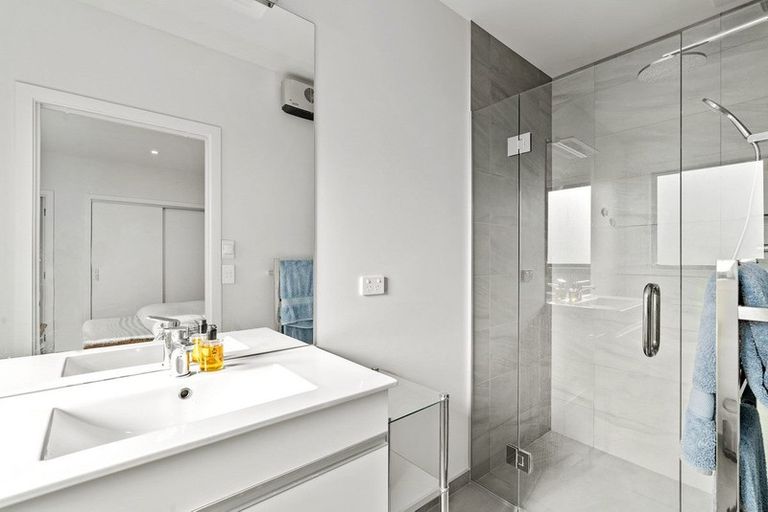 Photo of property in 3 Scurr Terrace, Wanaka, 9305