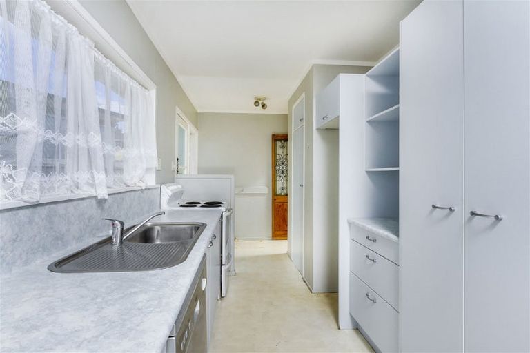 Photo of property in 29 Saffron Street, Birkdale, Auckland, 0626