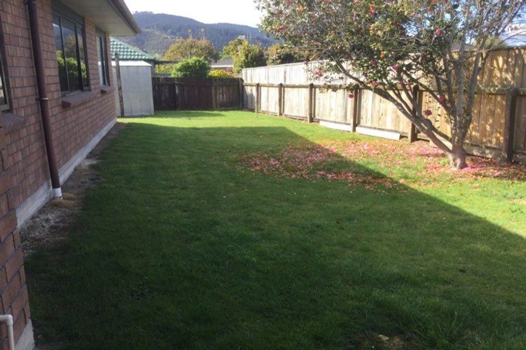 Photo of property in 52 Arawhata Road, Paraparaumu, 5032
