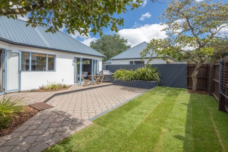 Photo of property in 1/725 Main North Road, Belfast, Christchurch, 8051