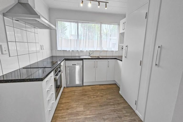 Photo of property in 2/11 Shamrock Street, Napier South, Napier, 4110