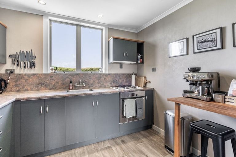 Photo of property in 62 Oteramika Road, Rockdale, Invercargill, 9812