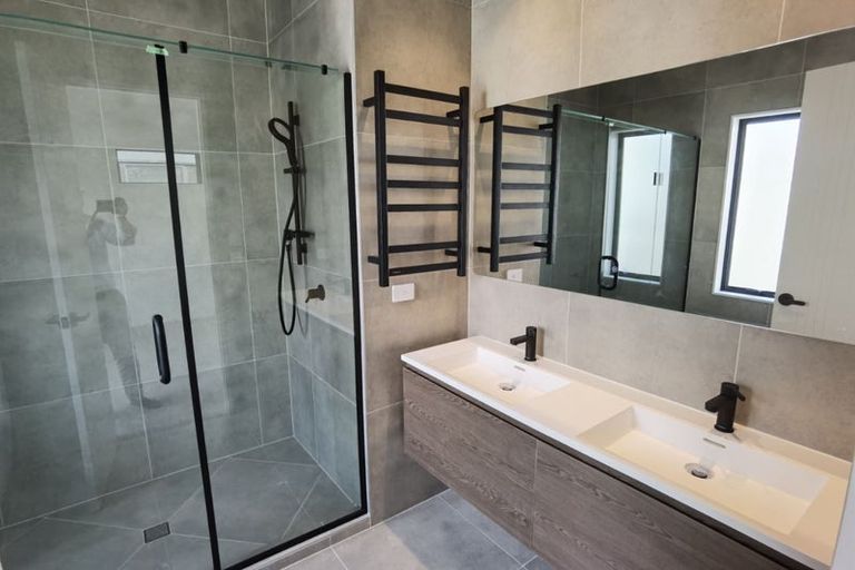 Photo of property in 12 Mina Way, Browns Bay, Auckland, 0630