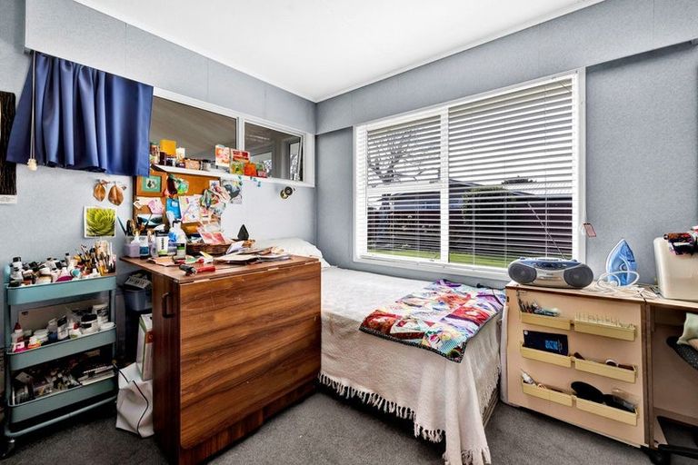 Photo of property in 18 Kowhai Street, Hawera, 4610