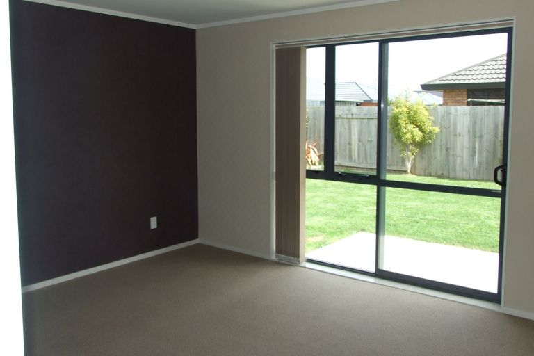 Photo of property in 53 Meridian Grove, Kelvin Grove, Palmerston North, 4414