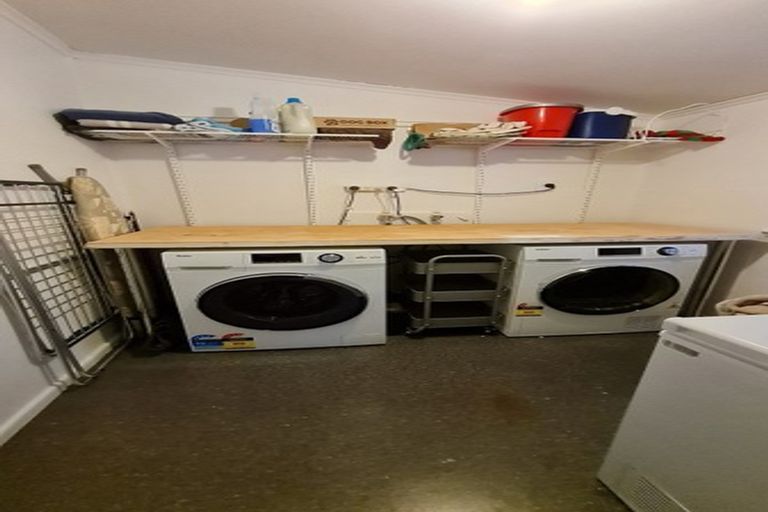 Photo of property in 37 Brandon Street, Featherston, 5710