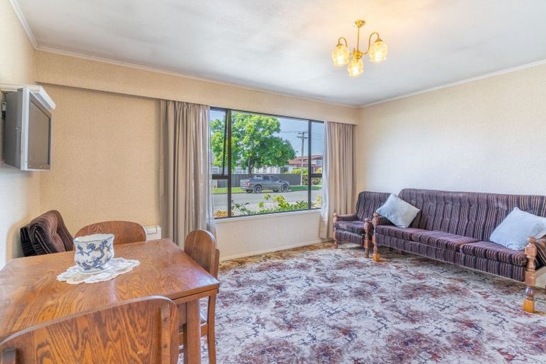 Photo of property in 10 Grange Street, Winton, 9720