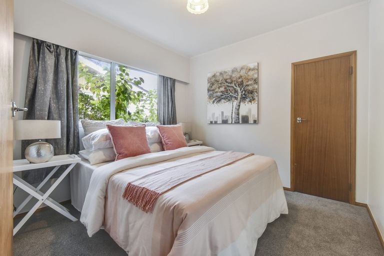 Photo of property in 20 Sunnypark Avenue, Rosehill, Papakura, 2113