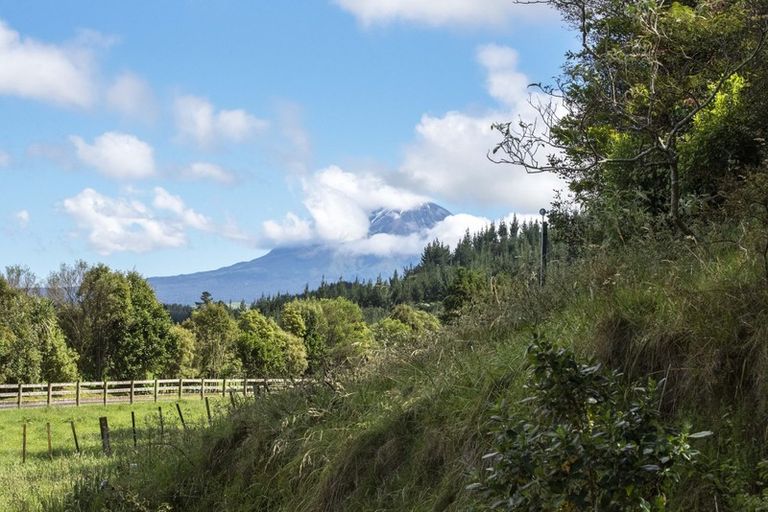 Photo of property in 325 Kaipi Road, Hillsborough, New Plymouth, 4372