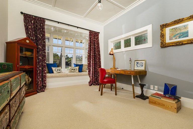 Photo of property in 2/57 Beresford Street, Bayswater, Auckland, 0622