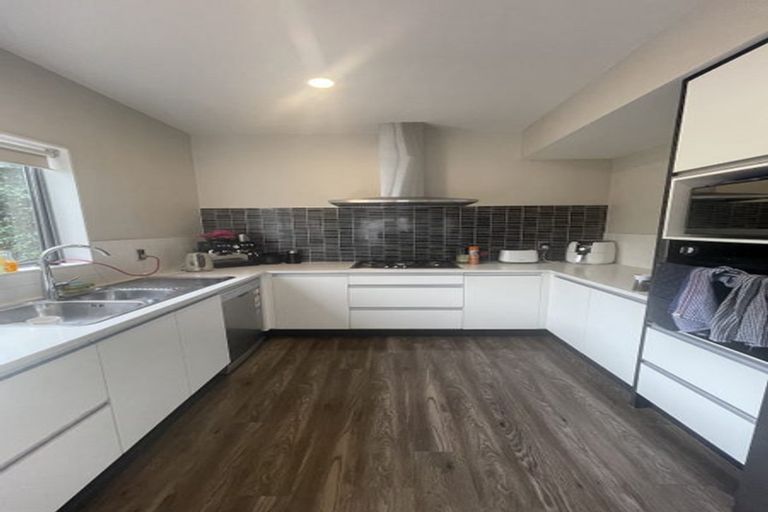 Photo of property in 38a Archers Road, Glenfield, Auckland, 0629