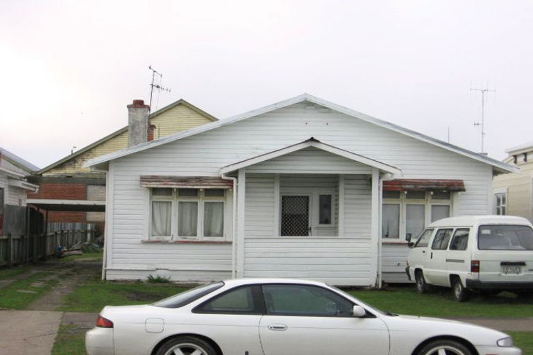 Photo of property in 47 Lombard Street, Palmerston North, 4410