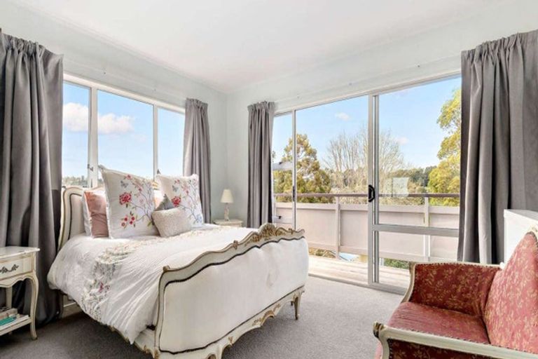 Photo of property in 79b Verbena Road, Birkdale, Auckland, 0626