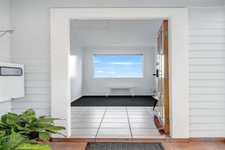 Photo of property in 9 Norfolk Road, Stanmore Bay, Whangaparaoa, 0932