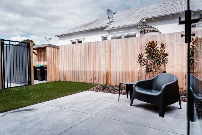 Photo of property in 2/14 Moule Street, Addington, Christchurch, 8024