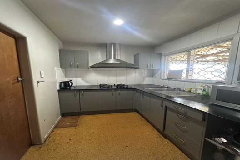 Photo of property in 49 Hoteo Avenue, Papatoetoe, Auckland, 2025