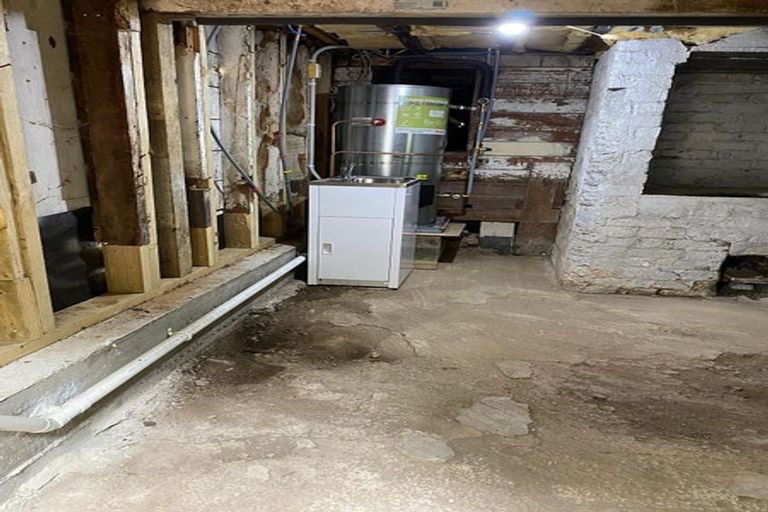 Photo of property in 128 Trelissick Crescent, Ngaio, Wellington, 6035