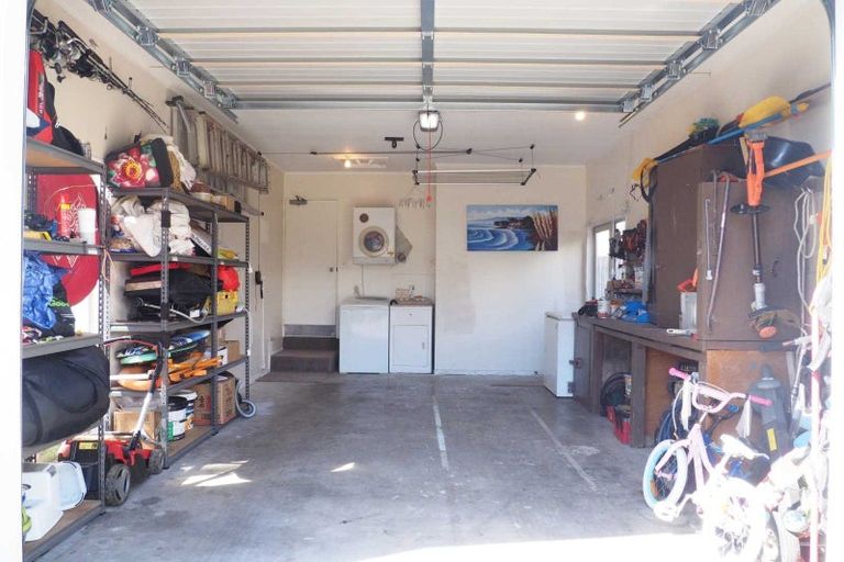 Photo of property in 50a Kitchener Road, Waiuku, 2123