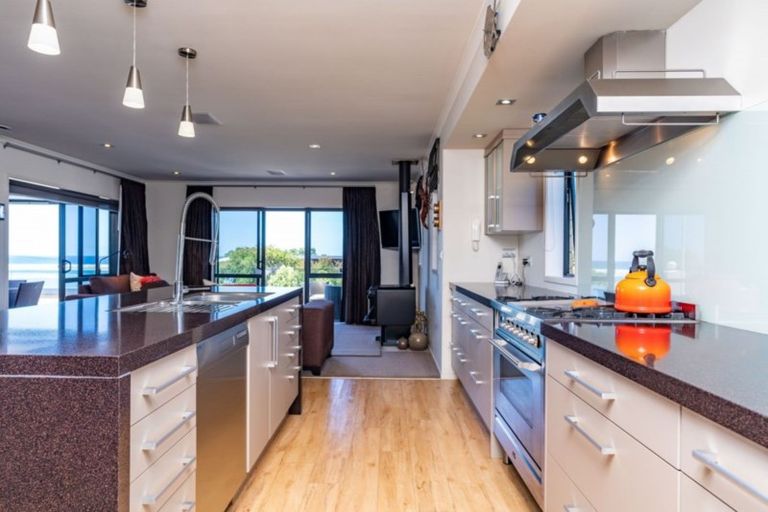 Photo of property in 28 Cheviot Street, Mangawhai Heads, Mangawhai, 0505