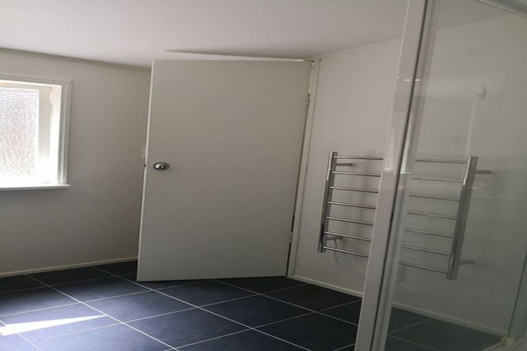 Photo of property in 44 Mitchell Street, Brooklyn, Wellington, 6021