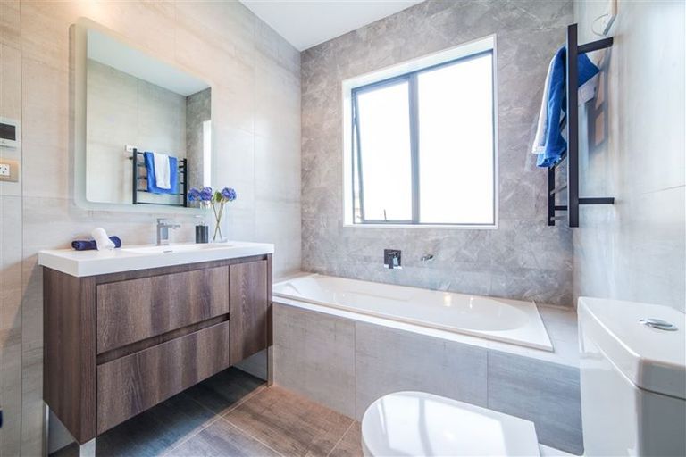 Photo of property in 36 Bounty Road, Long Bay, Auckland, 0630