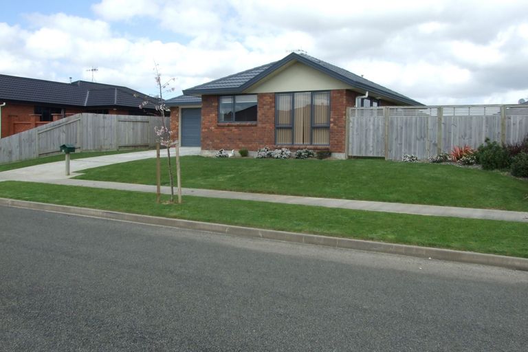 Photo of property in 53 Meridian Grove, Kelvin Grove, Palmerston North, 4414