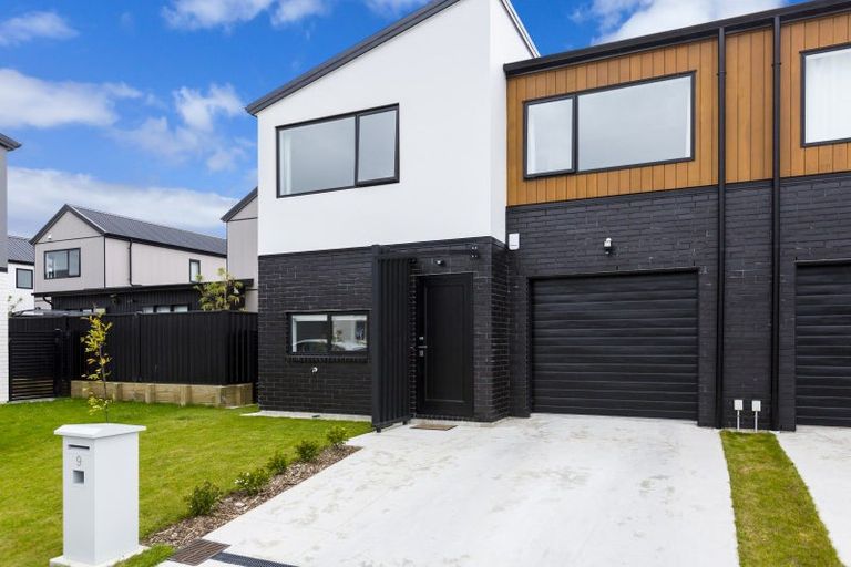 Photo of property in 9 Balmerino Lane, Wallaceville, Upper Hutt, 5018