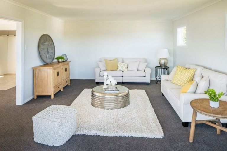 Photo of property in 20a Kahu Road, Paremata, Porirua, 5024