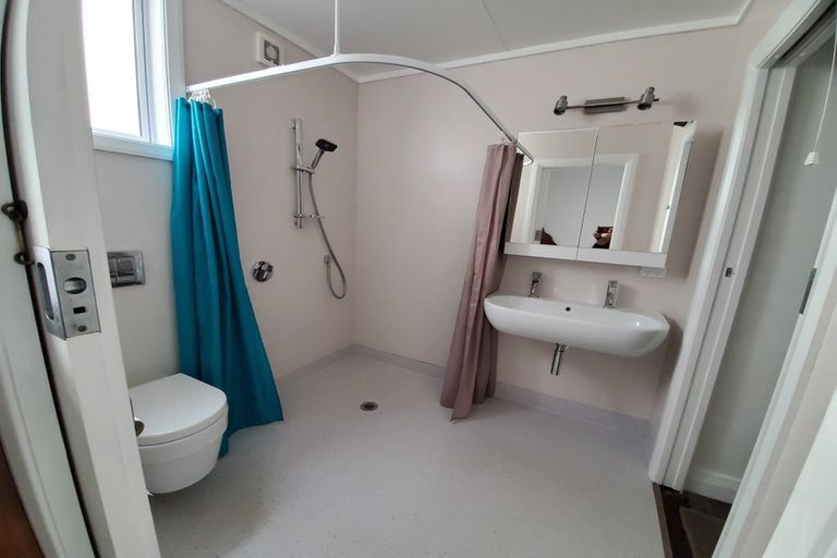 Photo of property in 18 Somerset Avenue, Newtown, Wellington, 6021