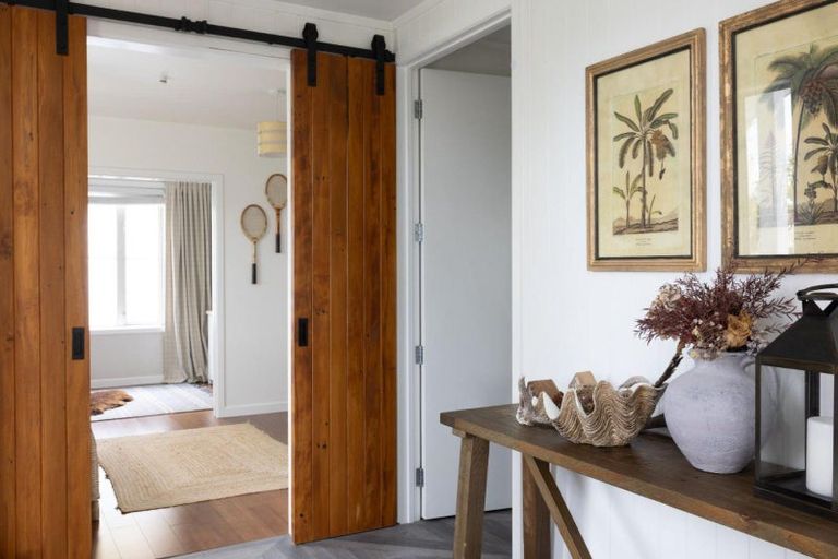 Photo of property in 32 Te Aute Road, Havelock North, 4130