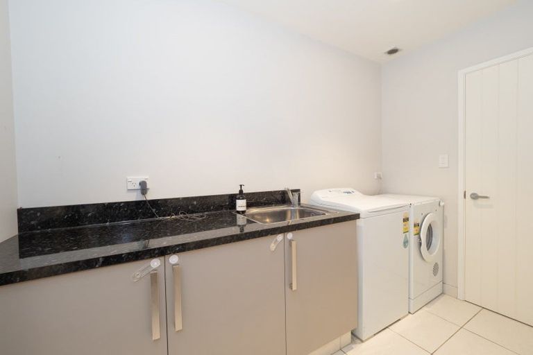 Photo of property in 10 Torbay Avenue, Huntingdon, Ashburton, 7774