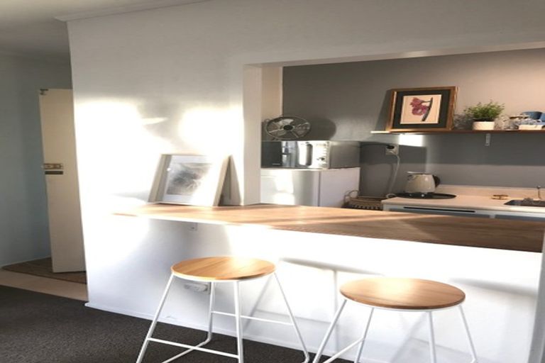 Photo of property in 2/328 Lake Road, Hauraki, Auckland, 0622