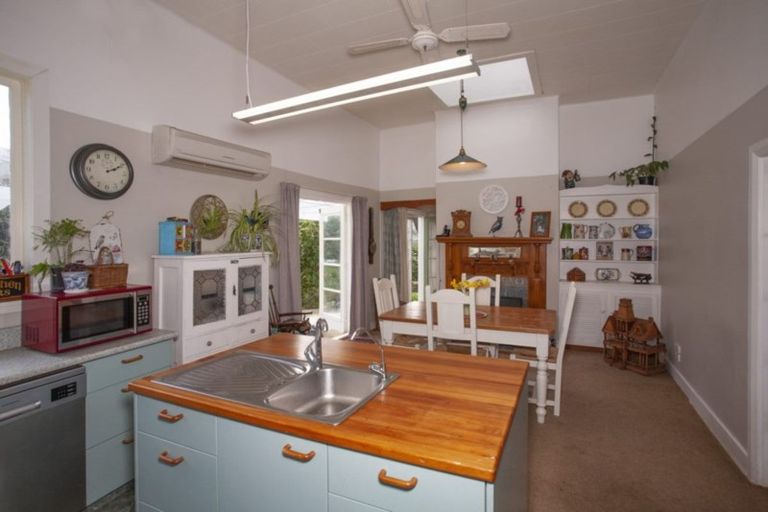 Photo of property in 16 Perth Street, Waikouaiti, 9510