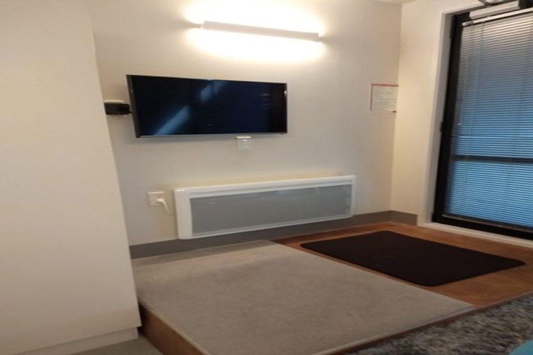 Photo of property in Urbane Apartments, 23/29 Webb Street, Mount Cook, Wellington, 6011