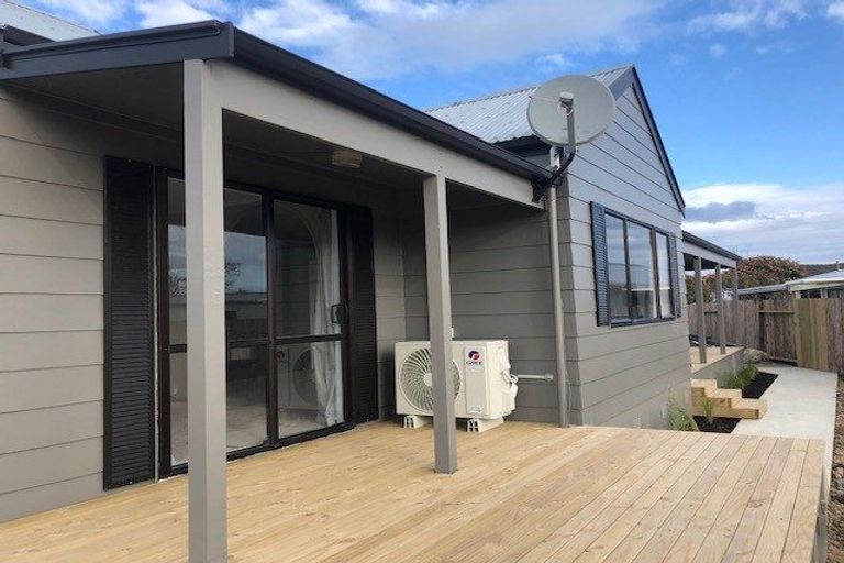 Photo of property in 28a Chelmarsh Place, Highbury, Palmerston North, 4412