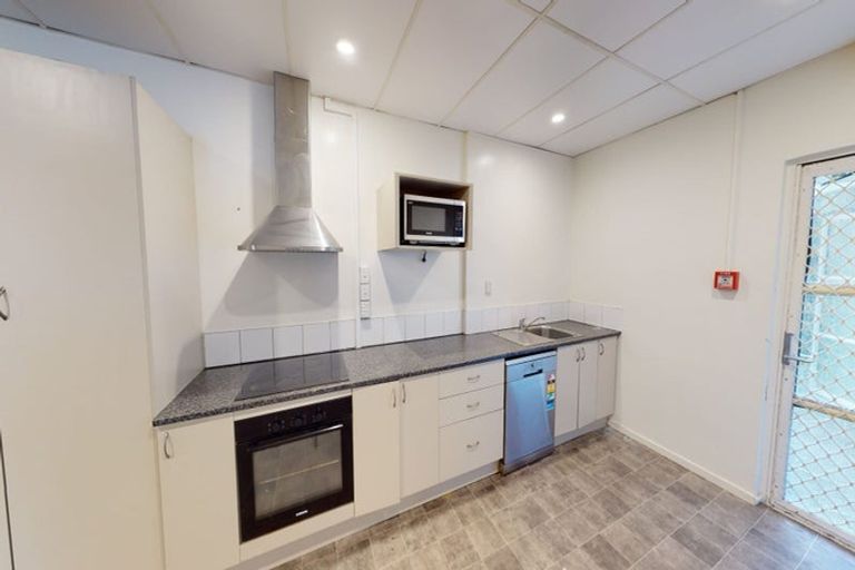 Photo of property in 1/8 Lipman Street, Mount Victoria, Wellington, 6011