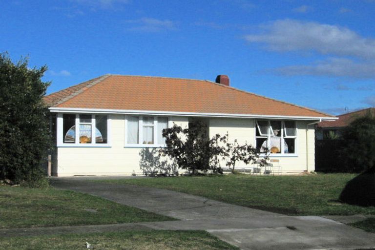 Photo of property in 15 Wallis Place, Onekawa, Napier, 4110