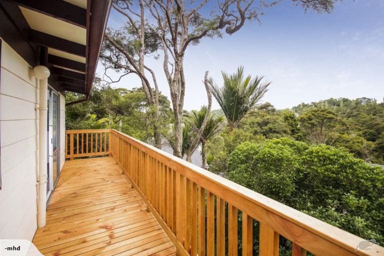 Photo of property in 29 Warner Park Avenue, Laingholm, Auckland, 0604