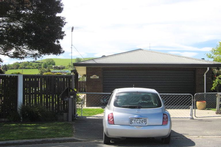 Photo of property in 18 Clayton Road, Amberley, 7410