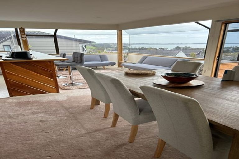 Photo of property in 1/979 Beach Road, Torbay, Auckland, 0630