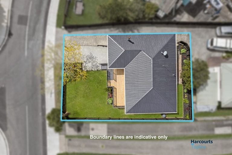 Photo of property in 1/52 Harrington Road, Henderson, Auckland, 0610