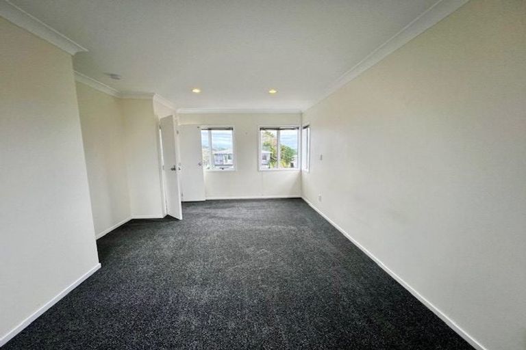 Photo of property in 24 Vipond Road, Stanmore Bay, Whangaparaoa, 0932