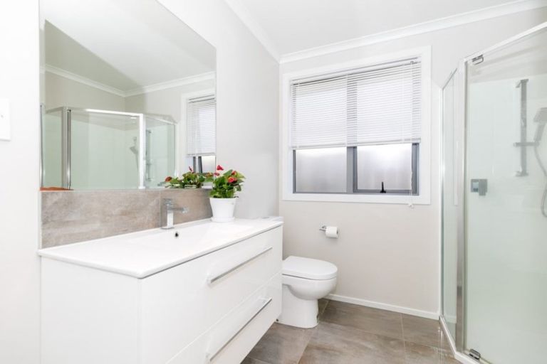 Photo of property in 22 Patatee Terrace, Baverstock, Hamilton, 3200