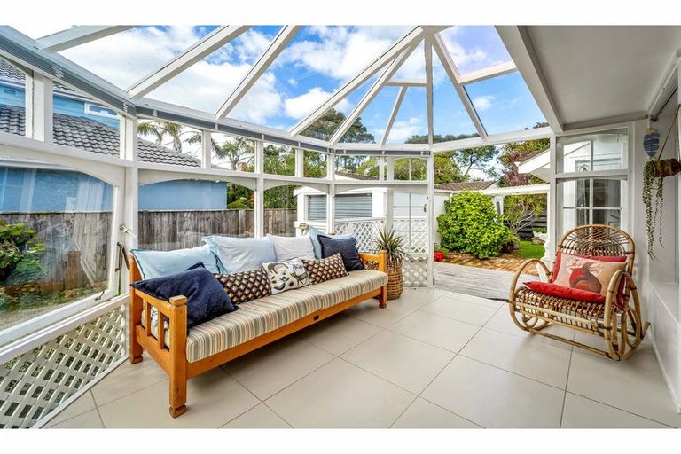 Photo of property in 2/23 Cecil Road, Milford, Auckland, 0620